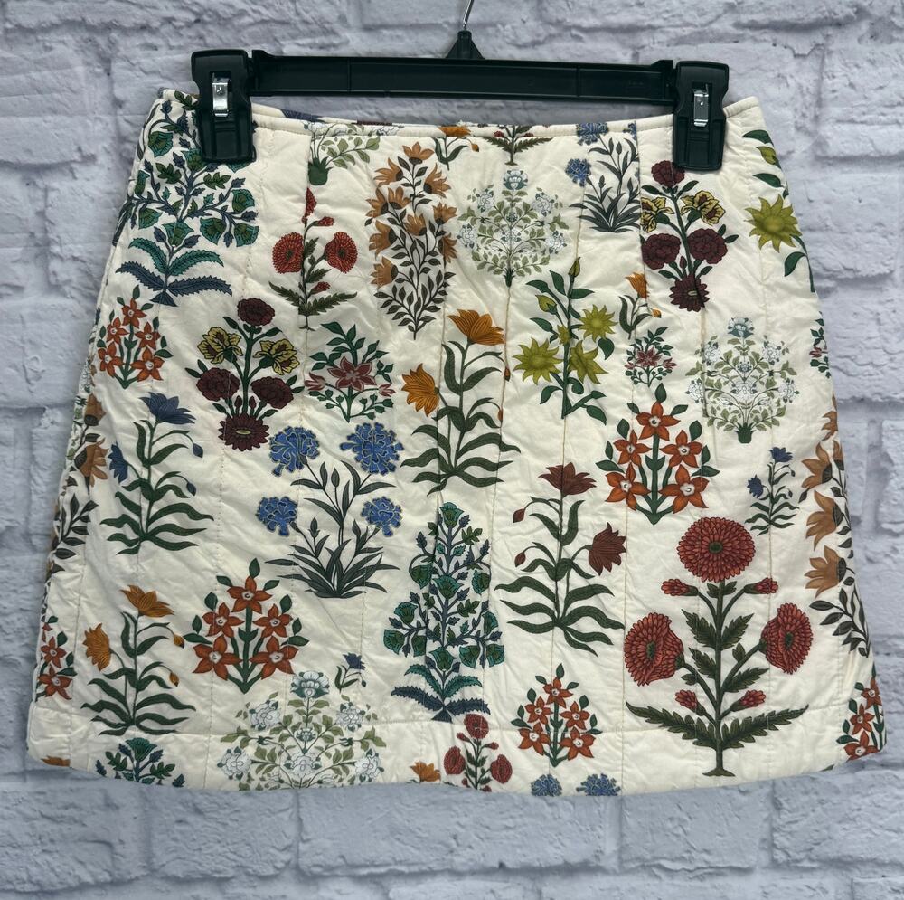 Olivia by Livro Delia Quilted Mini Skirt Size XS Beige Botanical Floral